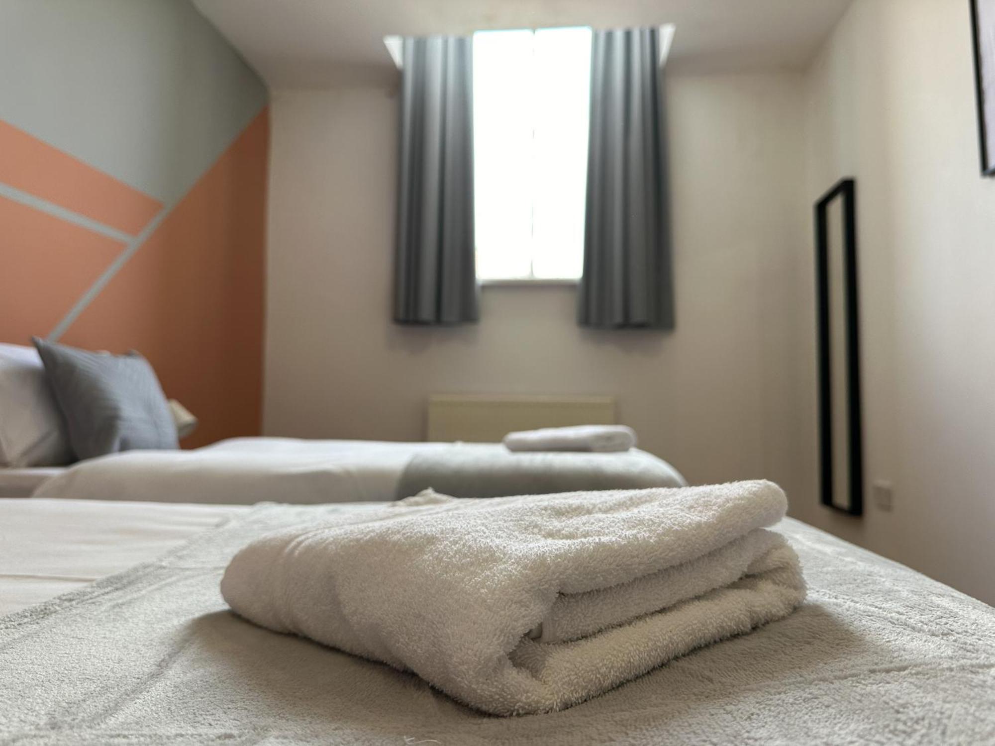 Great Offers On Long Stays!! Laluna Apartments Gateshead Bagian luar foto