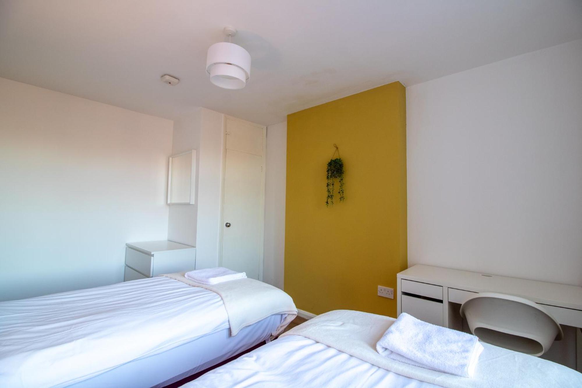 Great Offers On Long Stays!! Laluna Apartments Gateshead Bagian luar foto